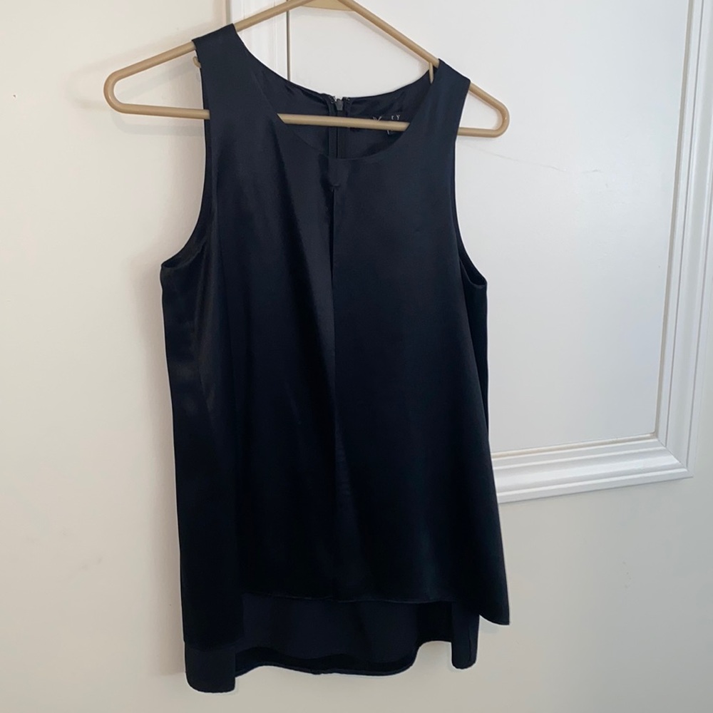 XS Petite Silk Theory Black top